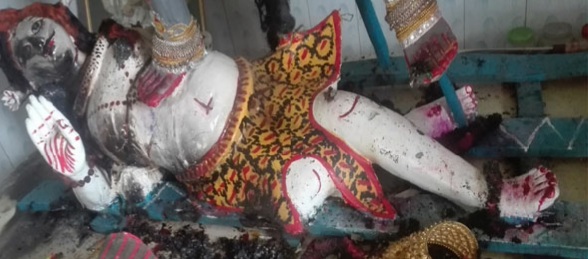 বিশ্বনাথ কালিগন্জ বাজারে প্রায় ১০০ বছরের পুরাতন কালী মন্দিরে হামলা ও মন্দিরের জায়গা দখল