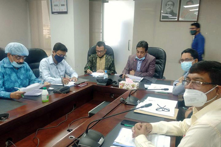 বাস ভাড়া ৪০ শতাংশের বেশি বাড়ানোর দাবি মালিকদের