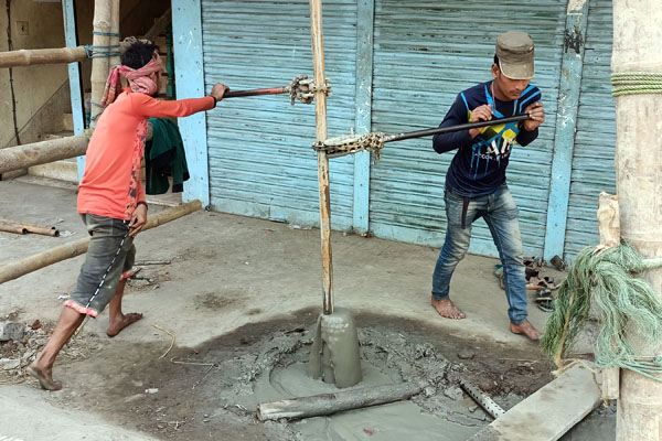 নবীগঞ্জে বিশুদ্ধ খাবার পানির তীব্র সংকট