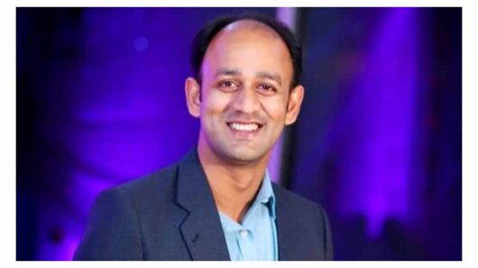 ১ লাখ ৬৯ হাজার ৯৯ ভোট পেয়ে চমক দেখিয়েছেন স্বতন্ত্র প্রার্থী ব্যারিস্টার সুমন